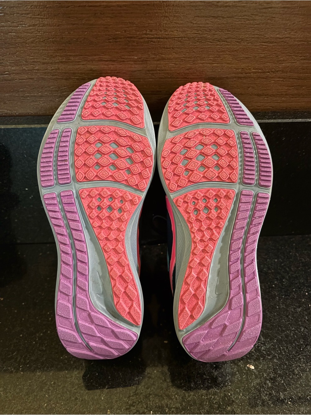 Nike Women’s Pegasus Running Shoes in Teal, Pink & Black Great condition! - Picture 7 of 8